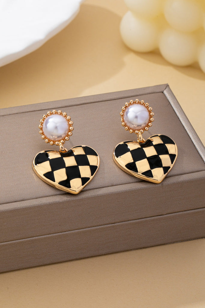 Vintage Style Checkerboard Heart Drop Earrings | 80E62593
