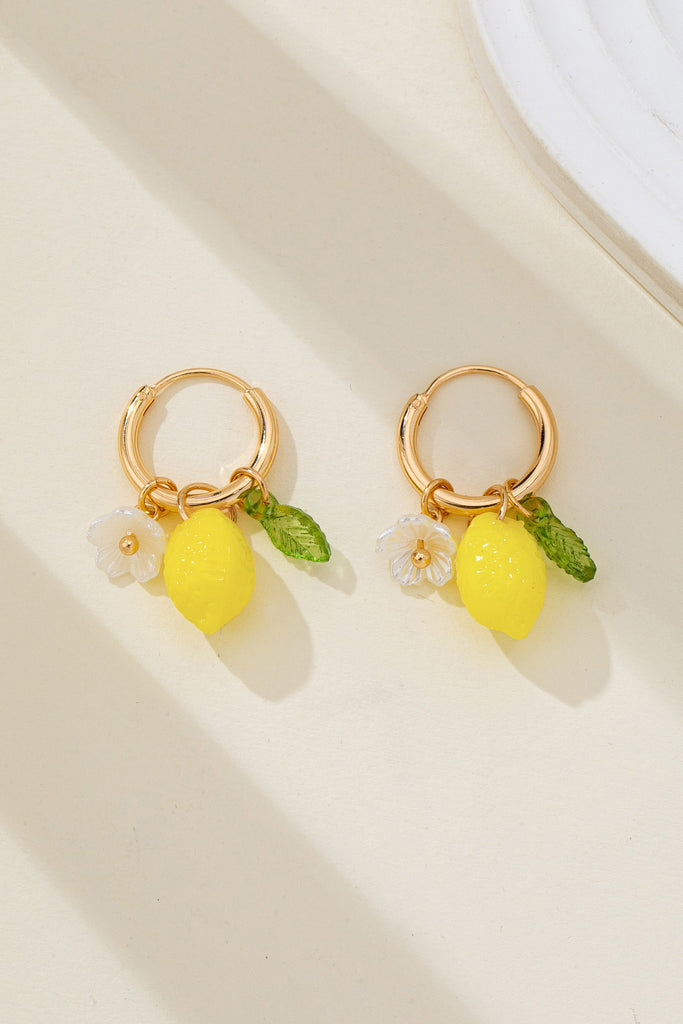 Lemon Leaf Daisy Charms Hoop Earrings | 80E62671