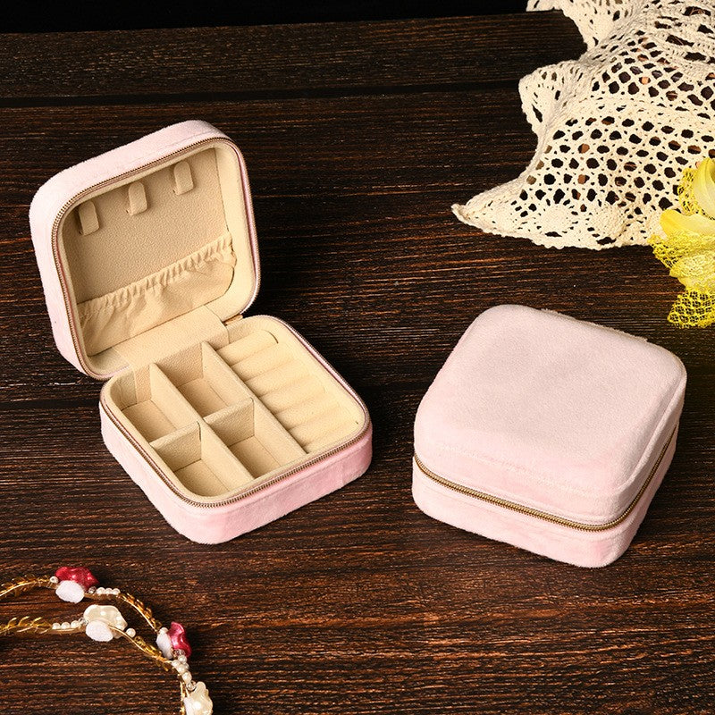 VELVET JEWELRY ORGANIZER TRAVEL BOX CASE | 40P642