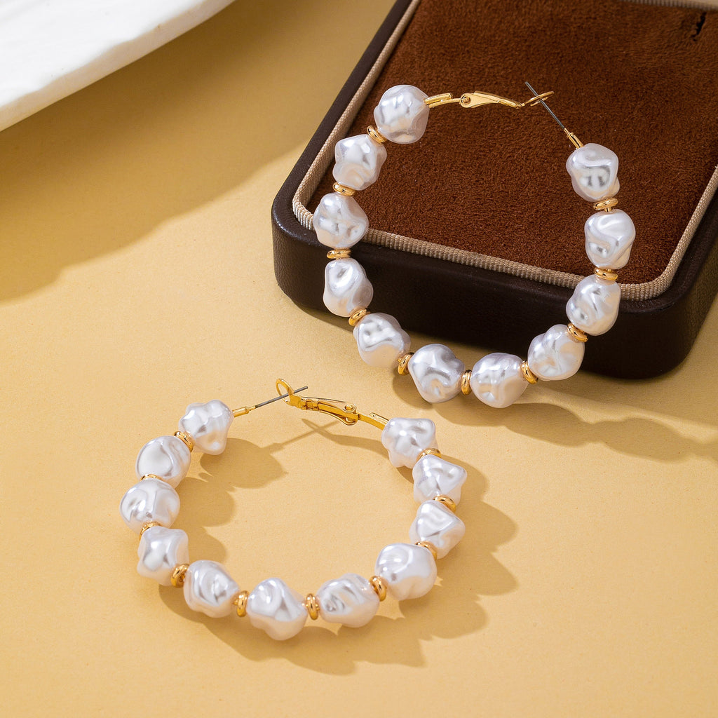 Irregular Pearl Beaded Hoop Earrings | 80E63180