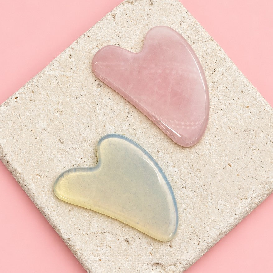 Heart-Shaped Gua Sha Facial Sculpting Tool | 40GS631