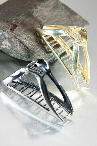 METALLIC CASTING CURVED TRIANGLE HAIR CLAW CLIPS | 40H552