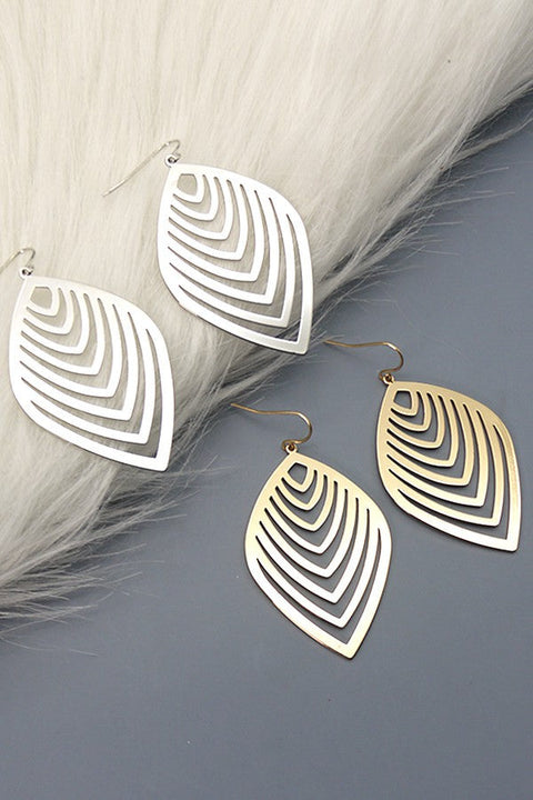 CUTOUT LEAF DROP EARRINGS | 31E22992