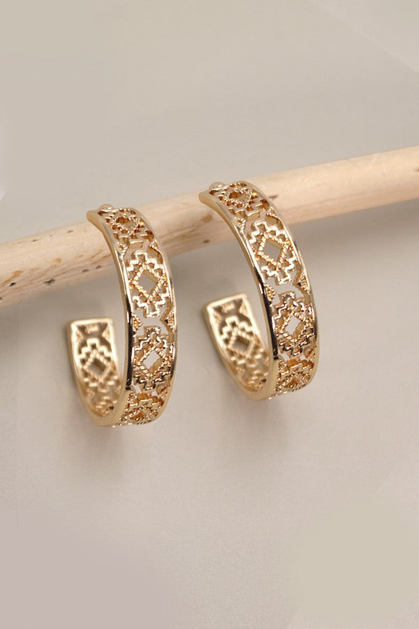 AZTEC CUT OUT HOOP EARRINGS | 10E3061929