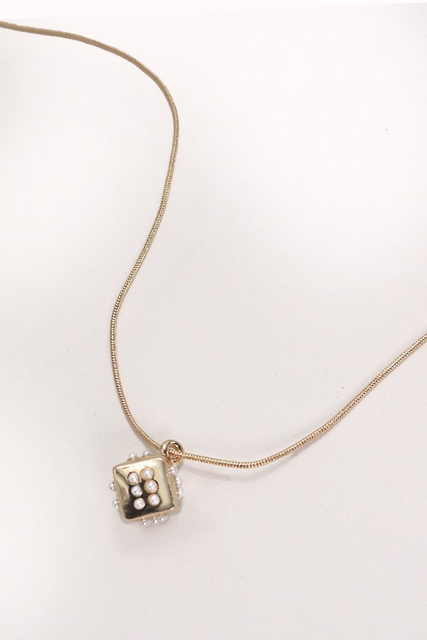 PEARL DICE CUBE CHARM SANKE CHAIN NECKLACE | 31N24095