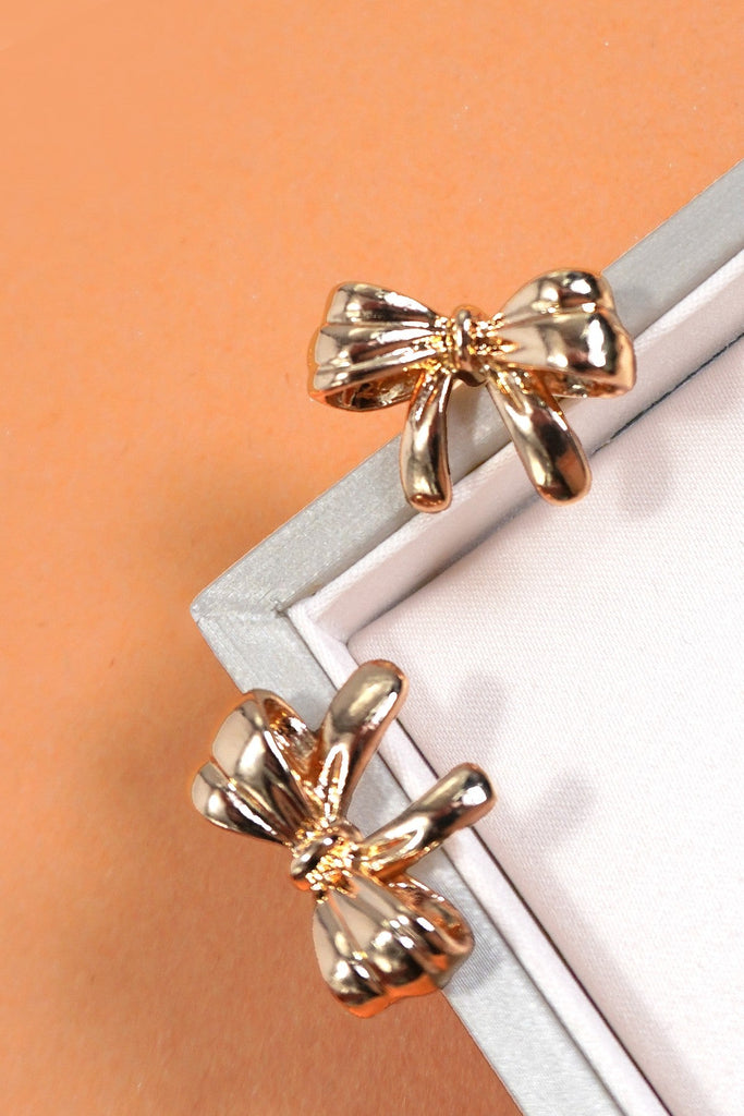 CLASSIC GOLD STATEMENT BOW STUD EARRINGS | 80E5977