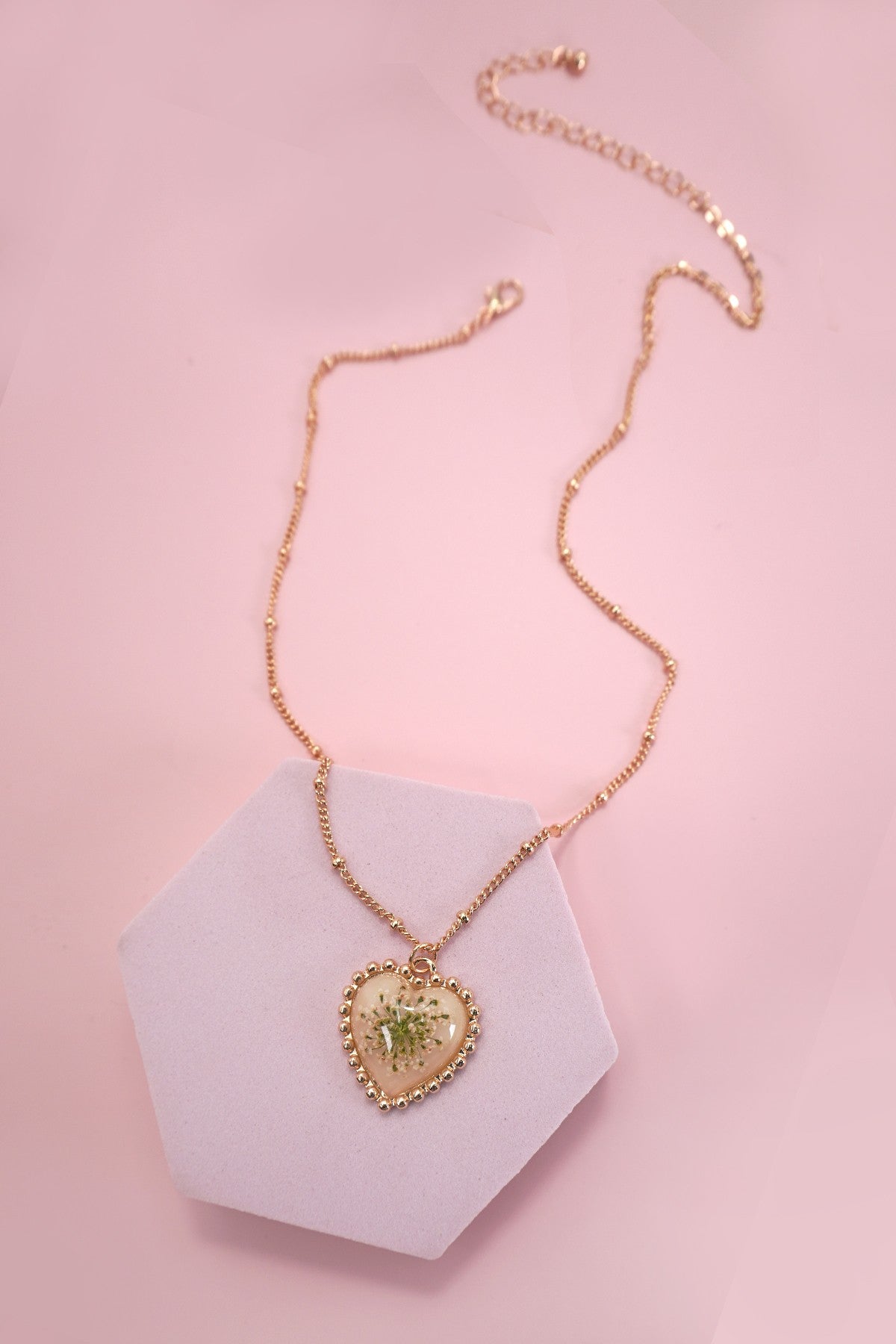[TATIANA] 韓国アクセサリー☆Nacre Flower Heart Necklace Designer fashion, Seoul-fully created | W Concept