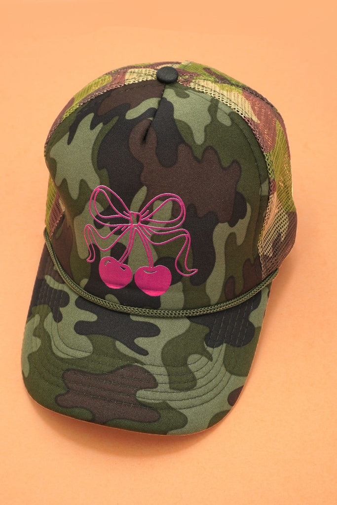 TRUCKER HAT BOW CHERRY CAMOUFLAGE CAP | 40HW731