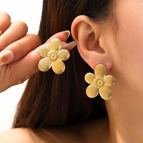 18K Stainless Steel Tarnish Free Waterproof Stud | 40E415