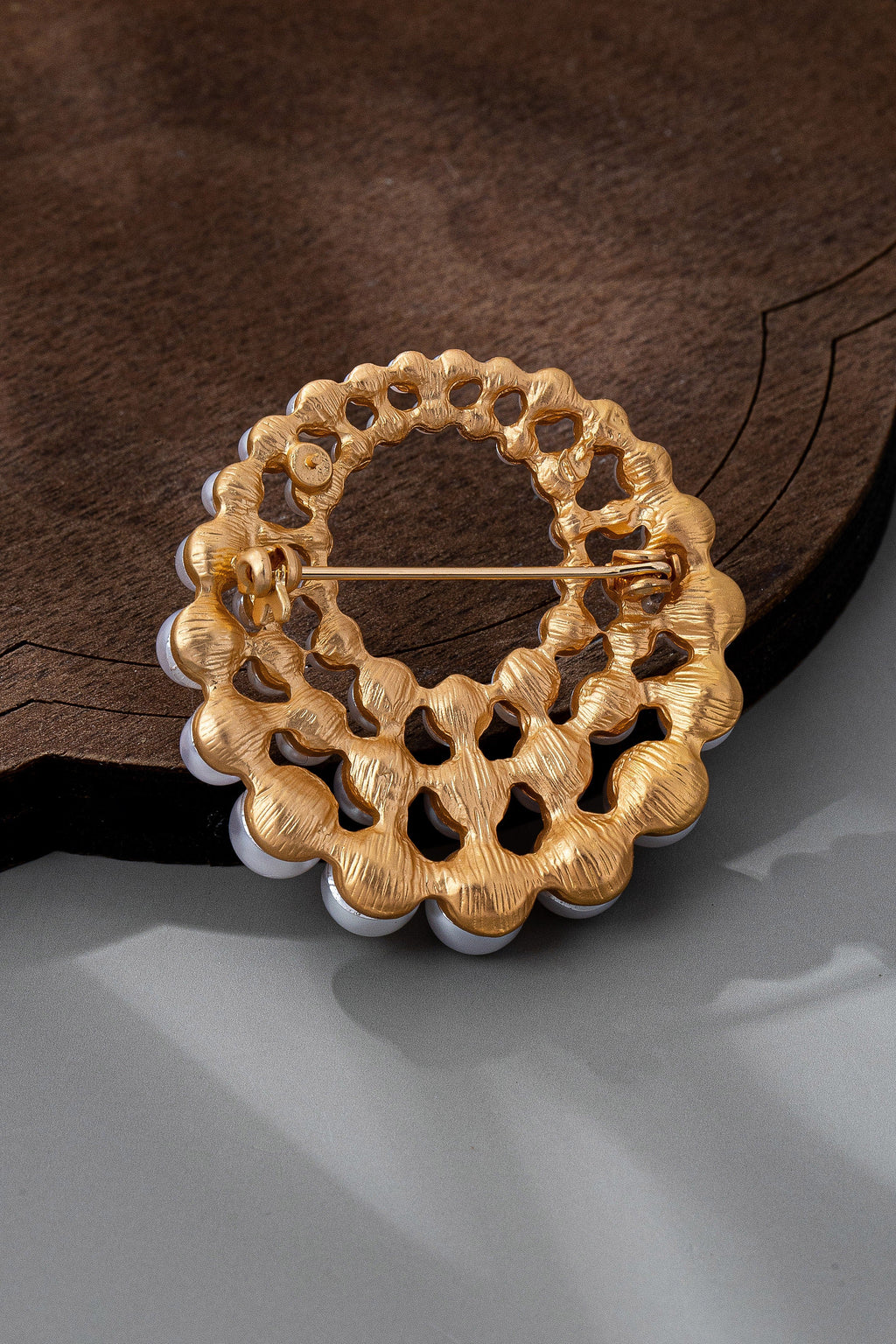 VINTAGE GRADUATED PEARL BROOCH PIN | 80BC056