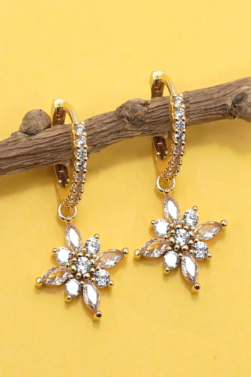 Sparkling Flower Hoop Drop Earrings | 40E484