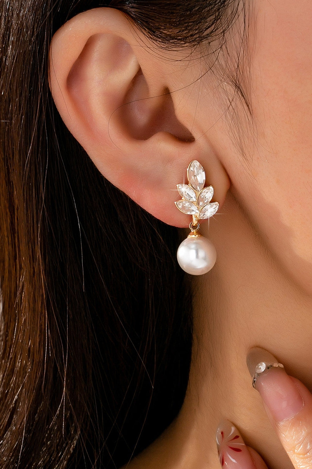 Glass Crystal Cluster & Teardrop Pearl Earrings | 80E61999