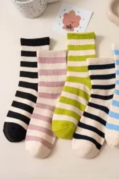 Colorful Horizontal Striped Crew Sock | 40S02088