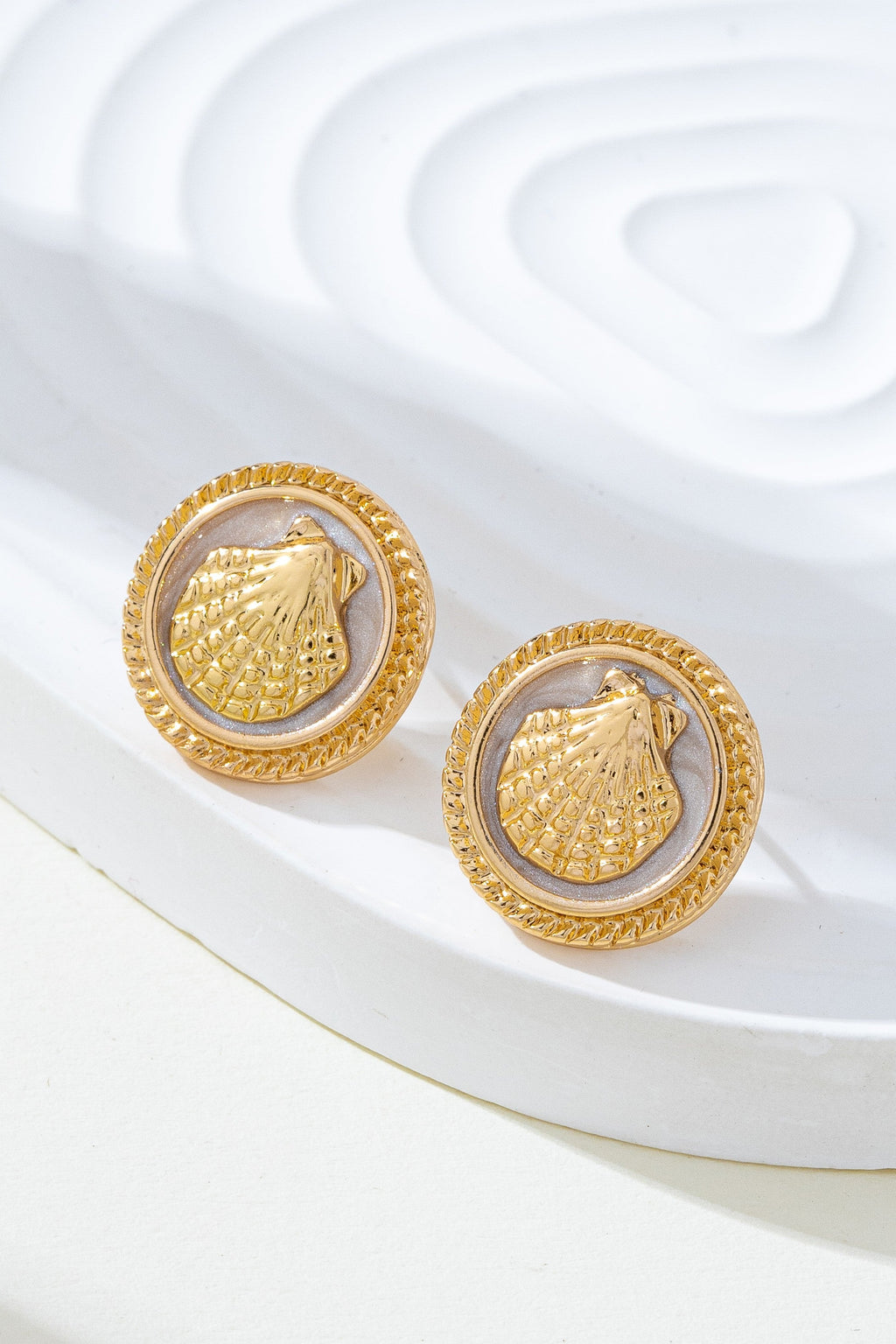 Shell Enamel Button Stud Earrings | 80E62035