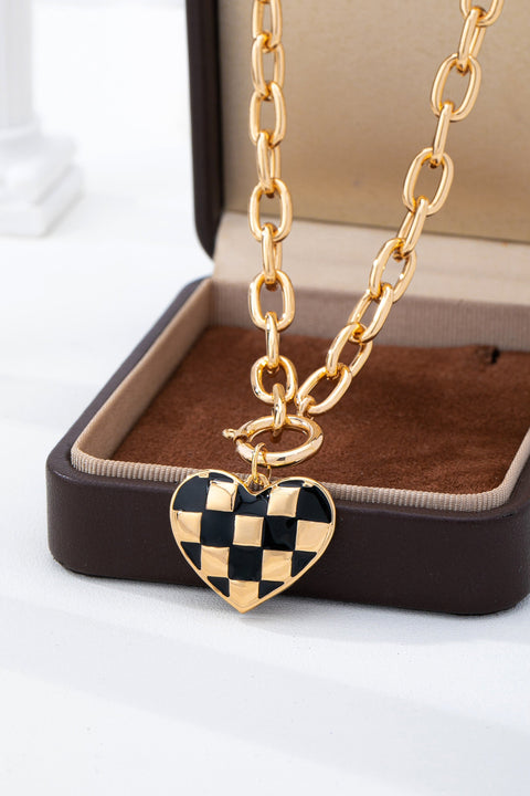 Checkered Heart Toggle Necklace | 80N93046