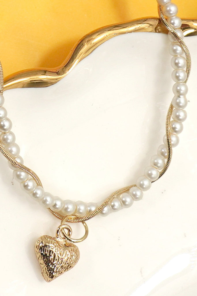 Twisted Pearl & Gold Heart Necklace | 40NK9717
