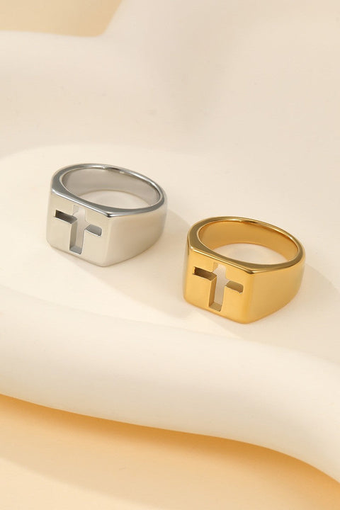 18K STAINLESS STEEL TARNISH FREE CROSS RING | 40R152
