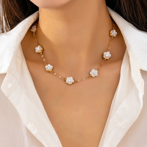 Mother-of-Pearl Floral Station Necklace | 80N93396