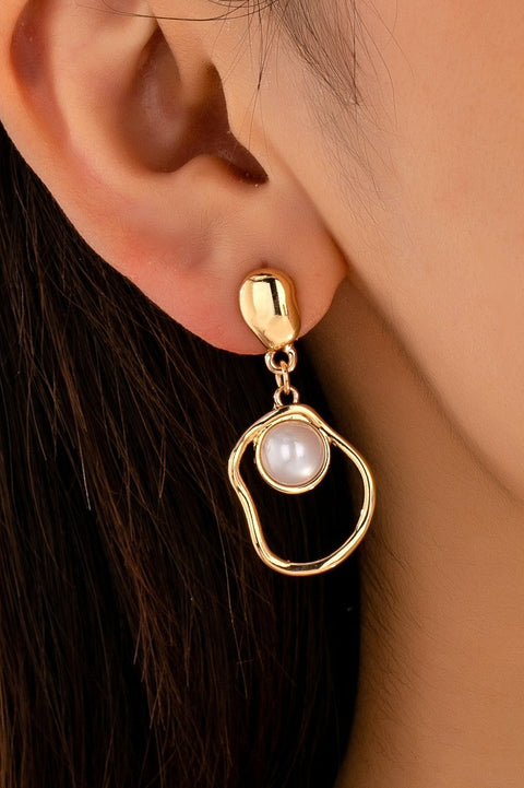 Abstract Molten Gold Pearl Drop Earrings | 80E62955