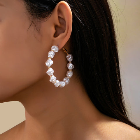 Irregular Pearl Beaded Hoop Earrings | 80E63180