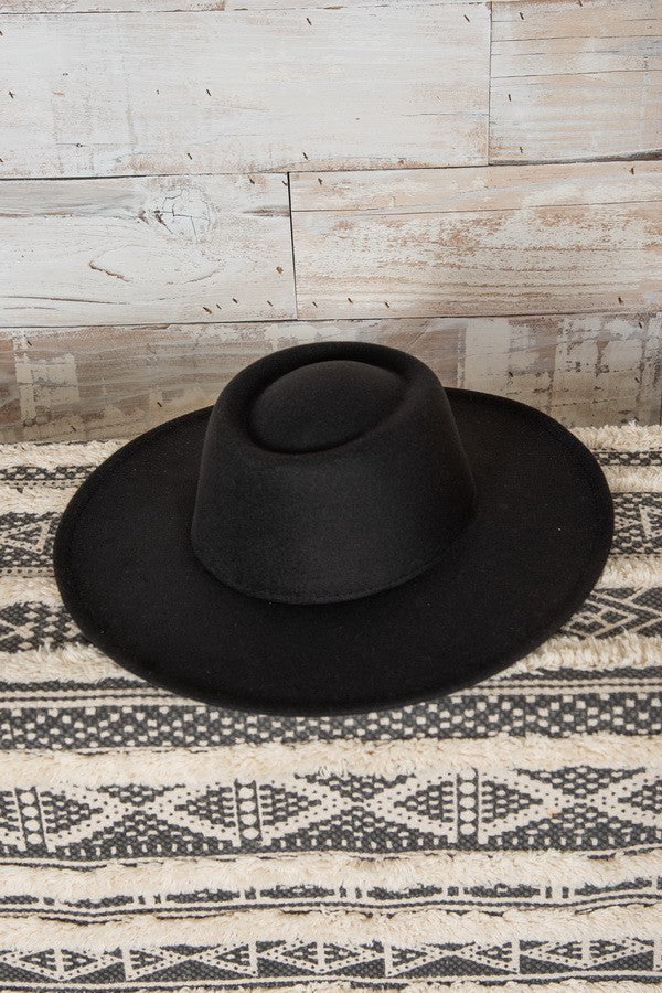 A VINTAGE CLASSIC BOATER HAT | 40HW306