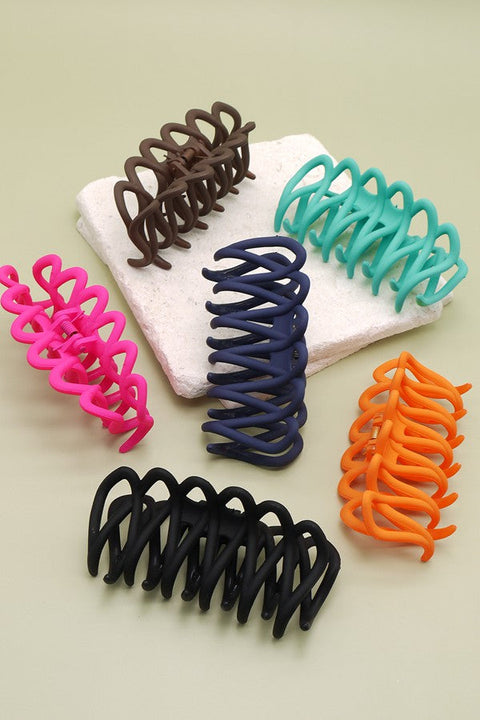 MATTE LARGE HAIR CLAW CLIPS | 40H356