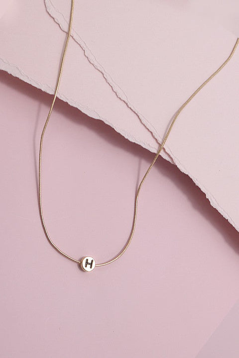 ROUND SNAKE CHAIN INITIAL NECKLACE | 31N22405